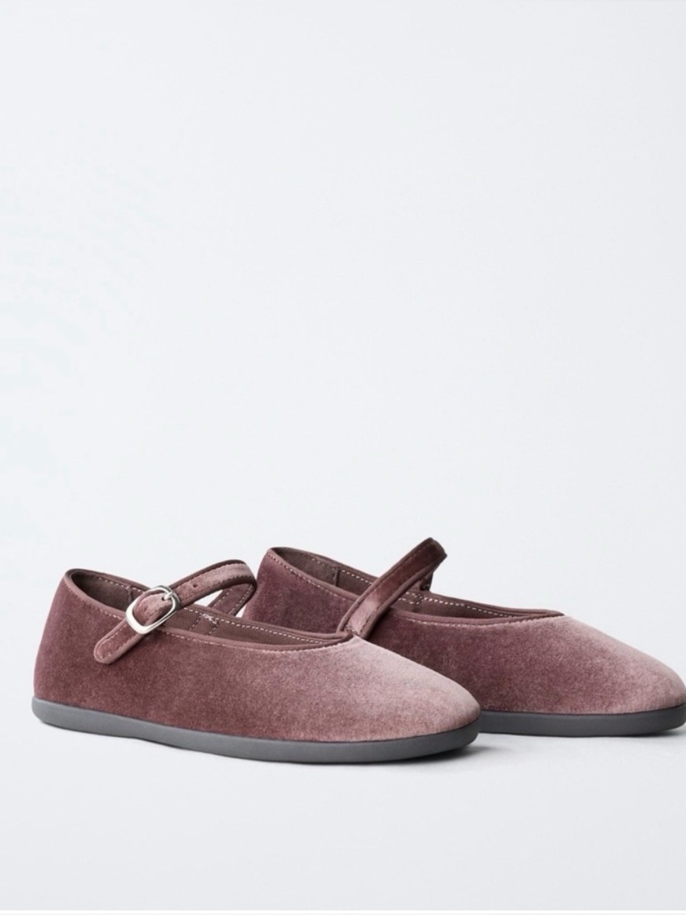 Zara Girls Mauve Velvet Mary Jane Shoes, size 13 (Zara 31)